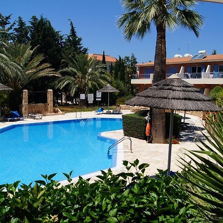 Regina Gardens Lovely Apartment Paphos Eksteriør billede