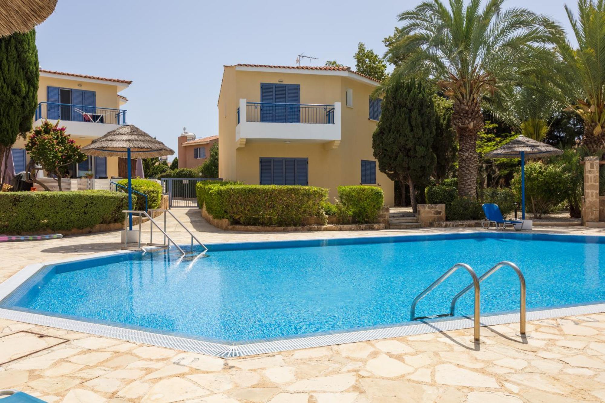 Regina Gardens Lovely Apartment Paphos Eksteriør billede