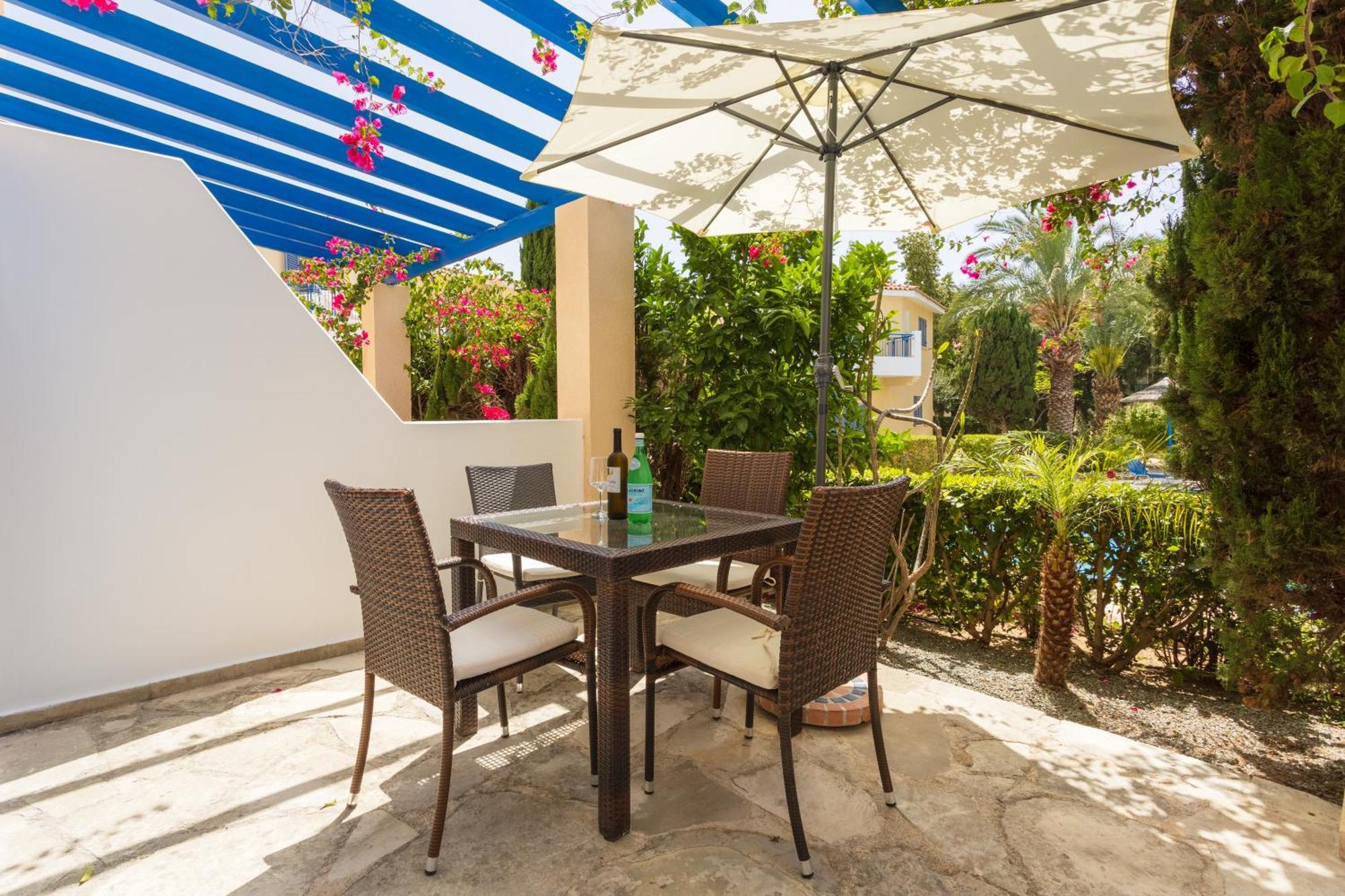 Regina Gardens Lovely Apartment Paphos Eksteriør billede