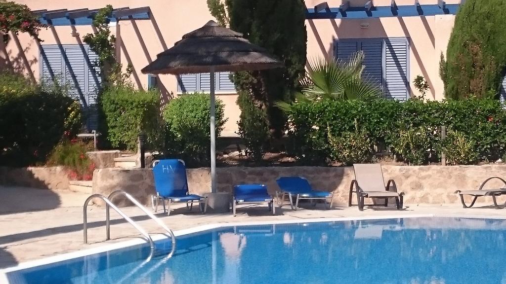 Regina Gardens Lovely Apartment Paphos Eksteriør billede