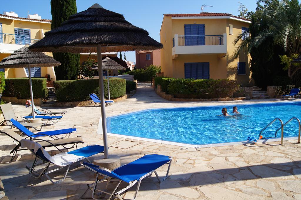 Regina Gardens Lovely Apartment Paphos Eksteriør billede