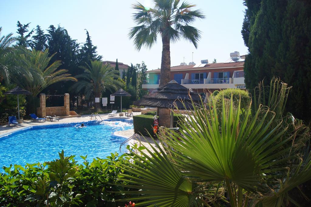 Regina Gardens Lovely Apartment Paphos Eksteriør billede