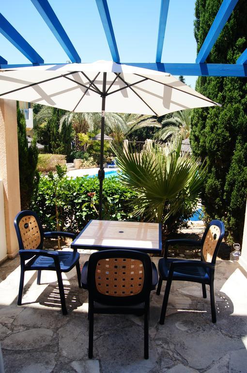 Regina Gardens Lovely Apartment Paphos Eksteriør billede